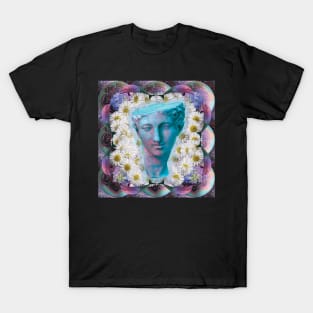 daisy bubble  queen T-Shirt